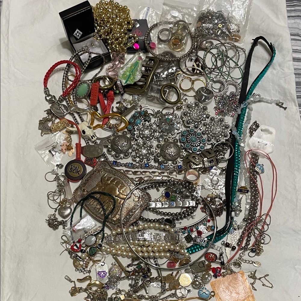 Junk Drawer Jewelry lot#88 5lbs